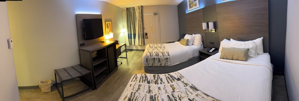 ROOM, 2 DOUBLE BEDS