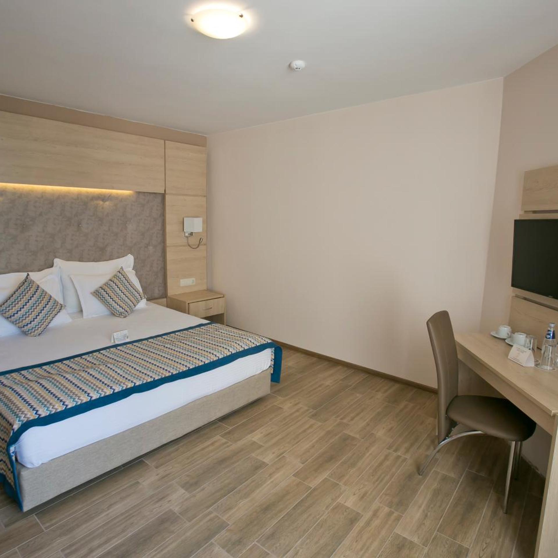Royal Bay Resort 16/62