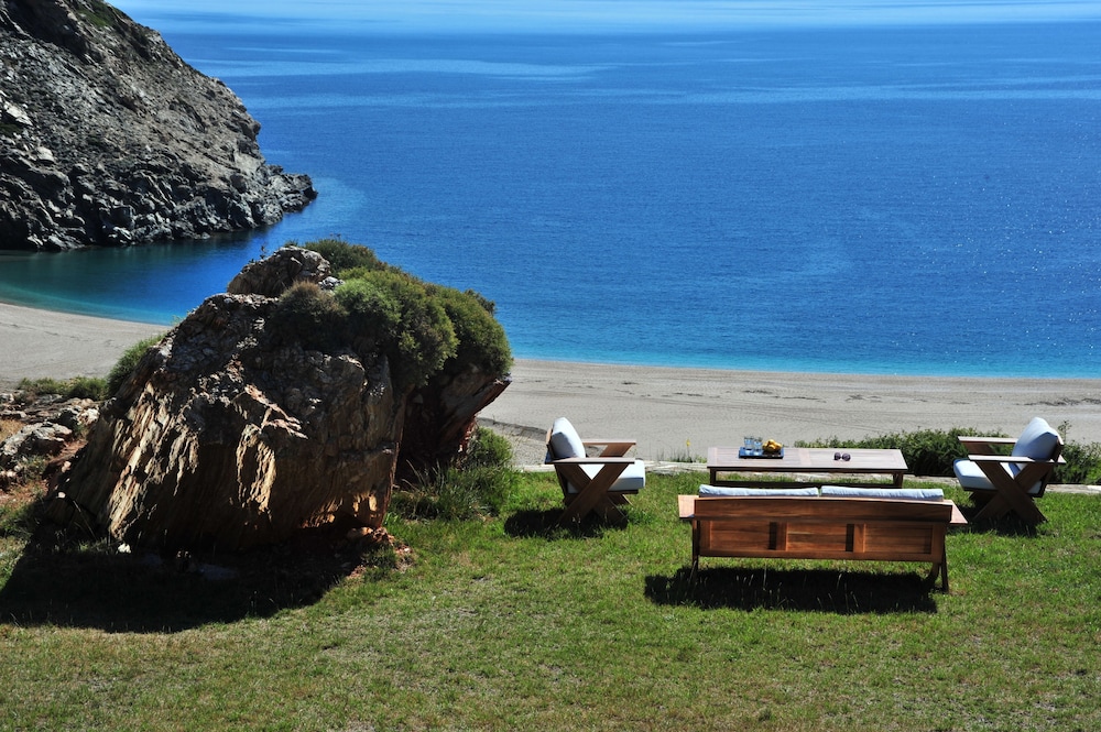 AEGEA BLUE CYCLADITIC RESORT(FOMERLY AEGEA BLUE VILLAS AND SUITES) 7/72