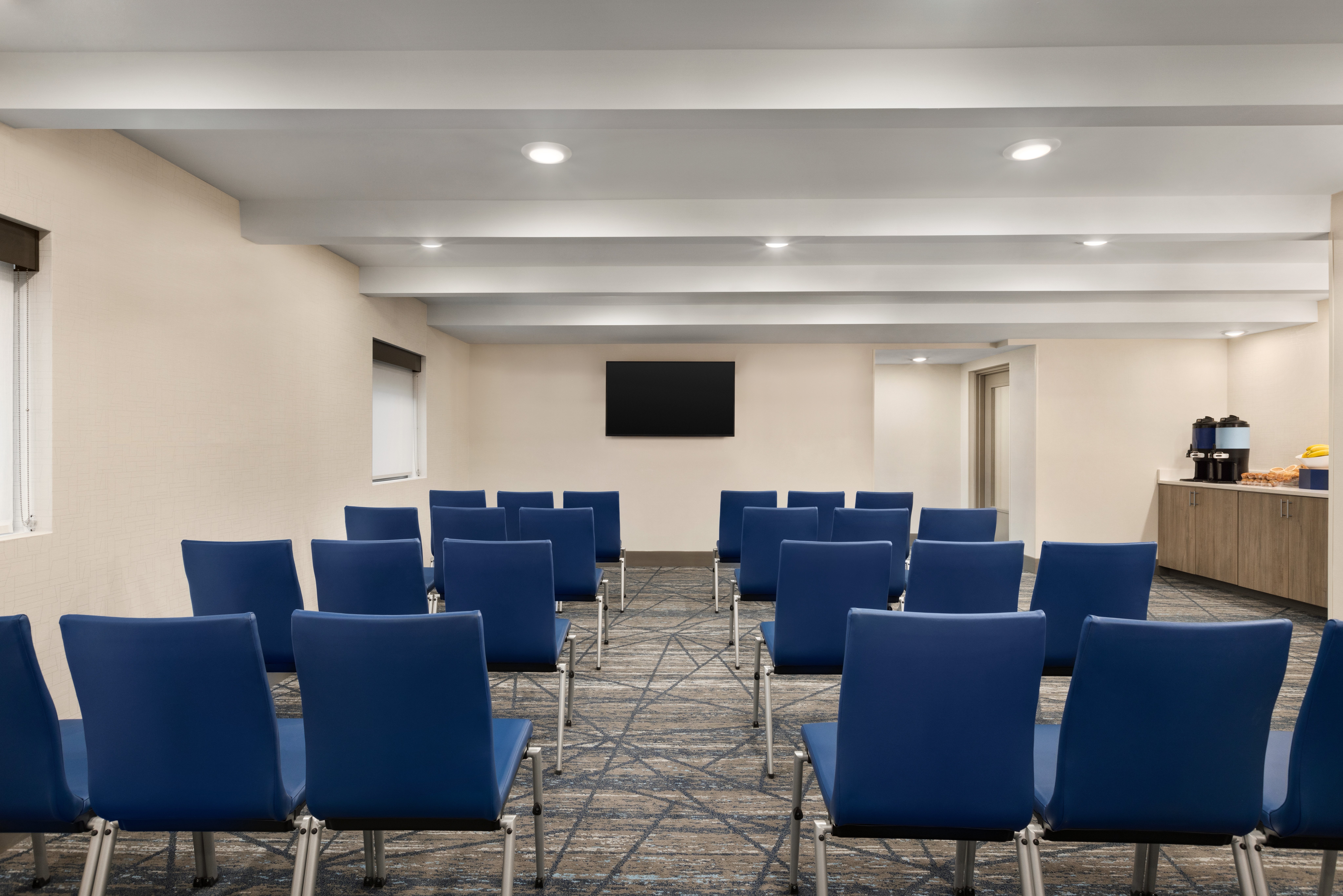 Holiday Inn Express & Suites Evansville Downtown, an IHG Hotel 23/33