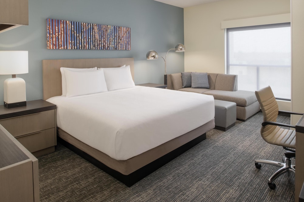 Hyatt House Fresno/Campus Pointe 5/50
