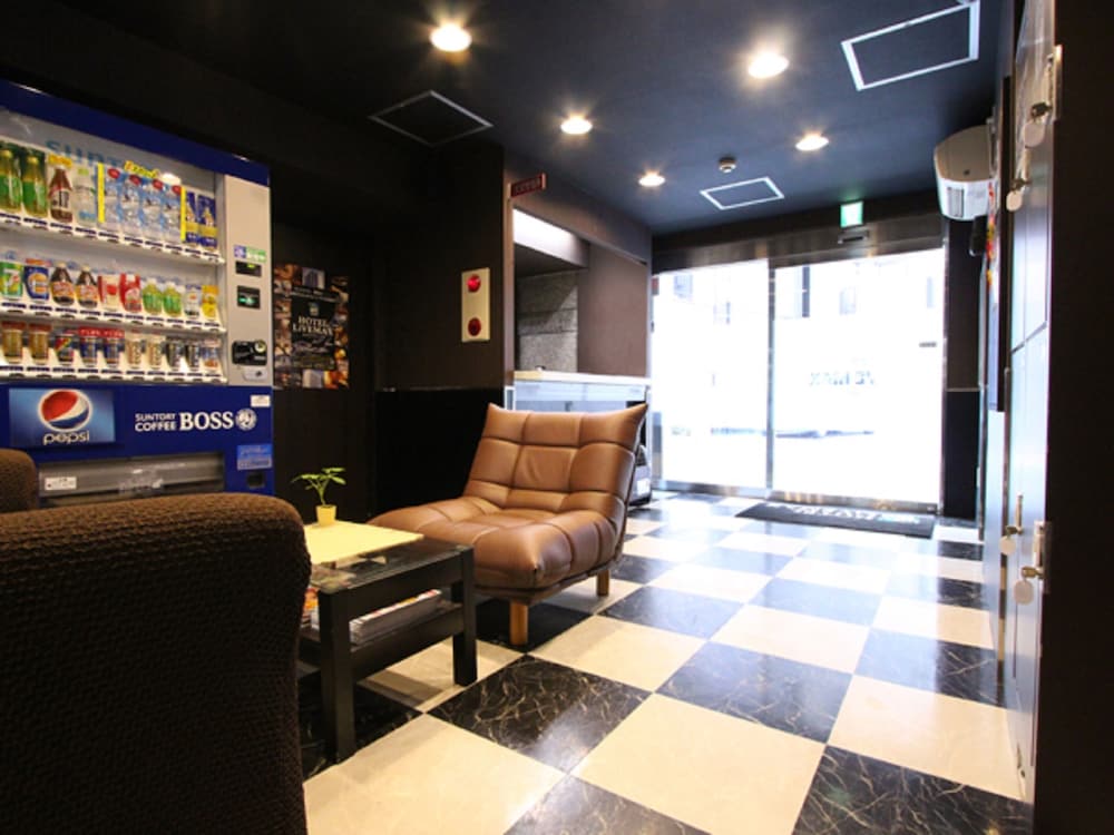 Hotel Livemax Budget Umeda 15/18