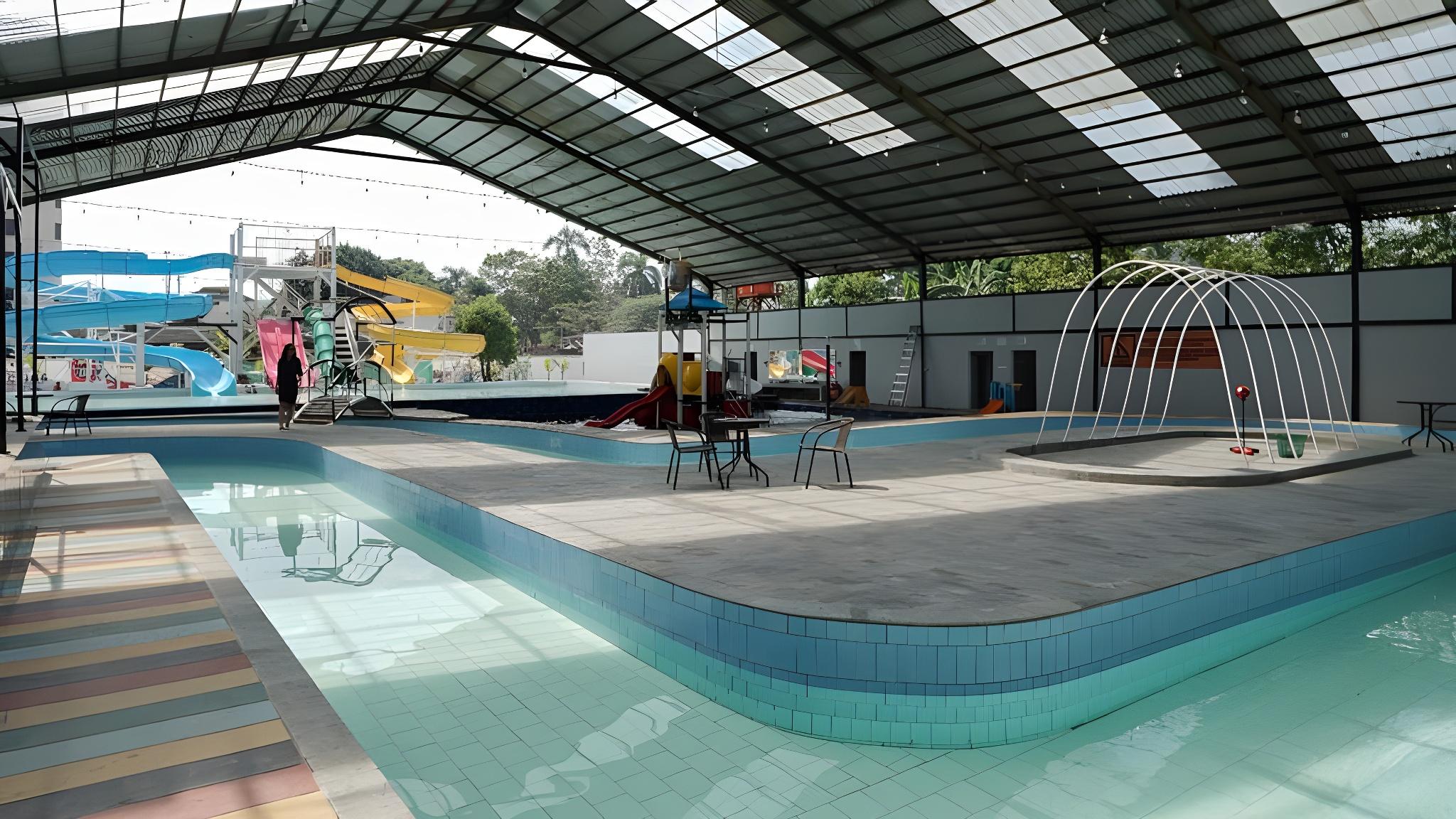 Grand Asrilia Hotel 47/50
