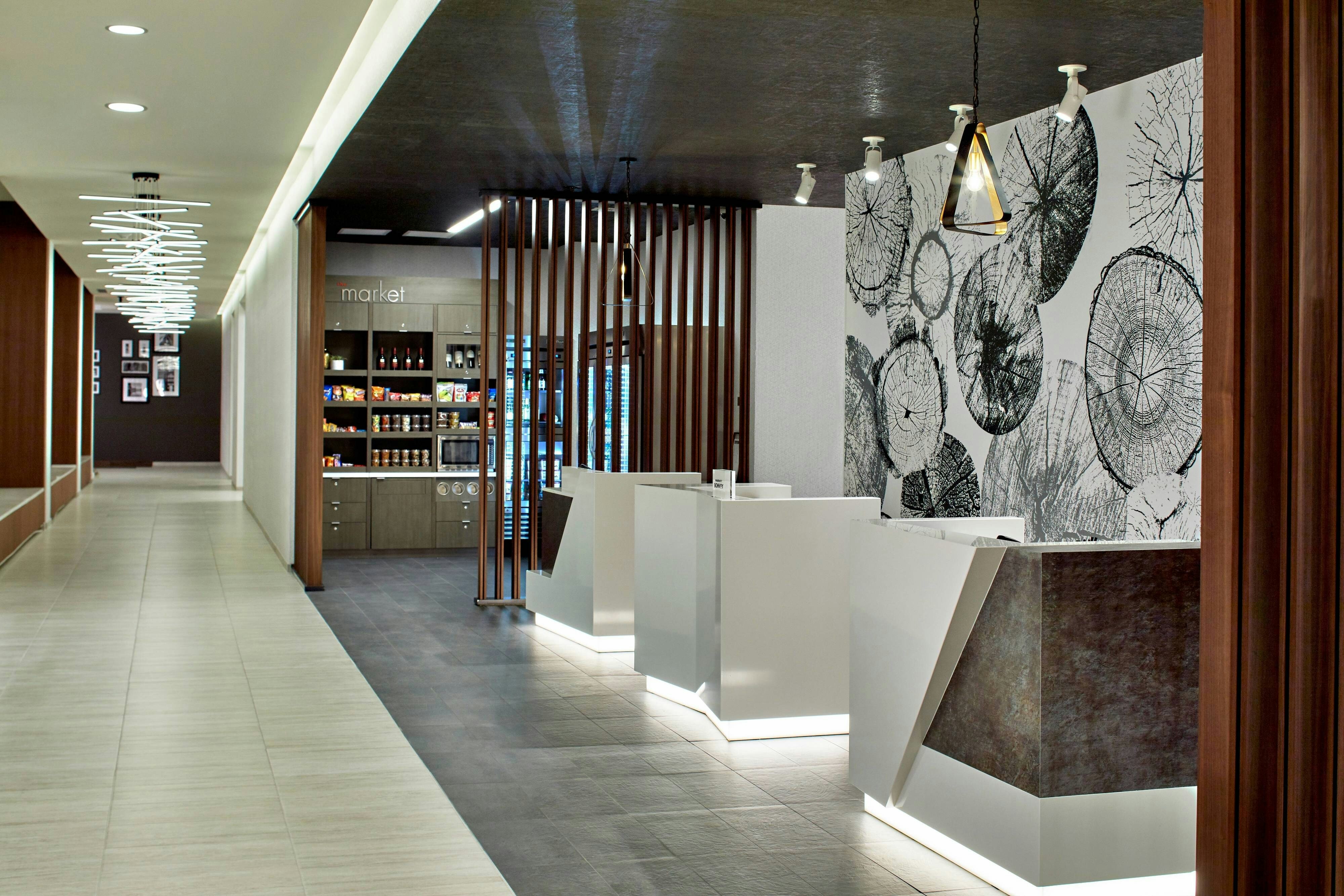Lobby at Courtyard by Marriott Albany Airport, ALBANY - NY