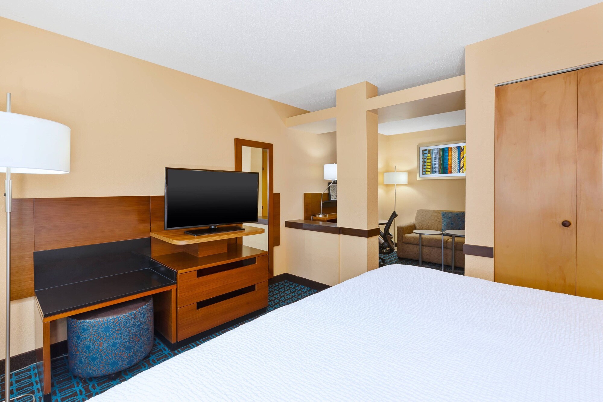 Executive, King Bed, Sofa