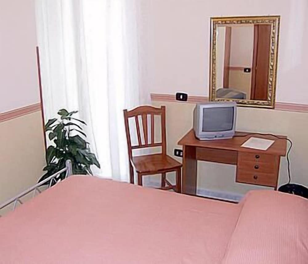 Astra Bed and Breakfast 37/50