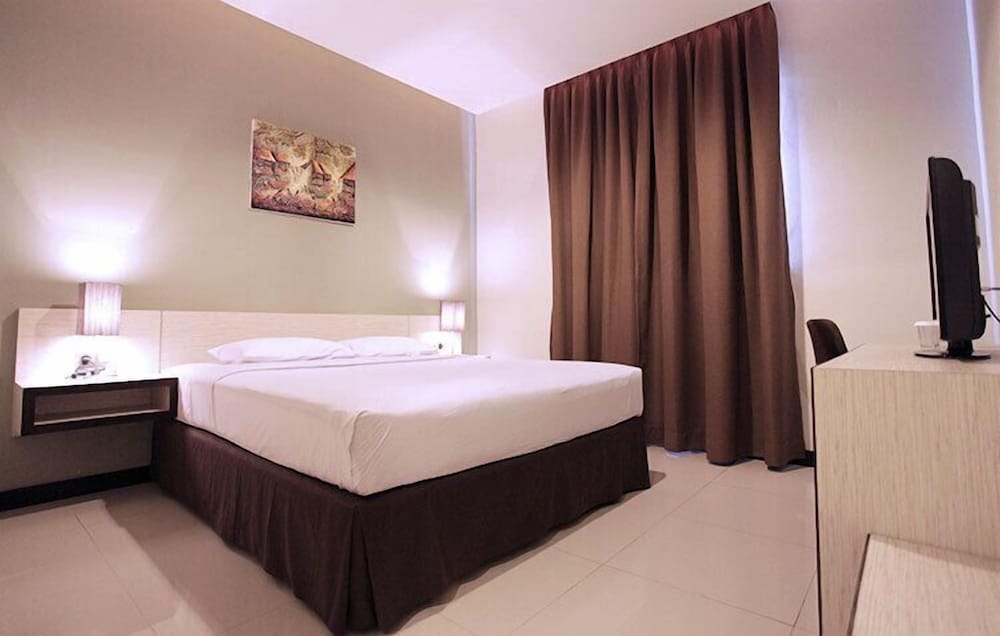 N3 Hotel Zainul Arifin 19/37