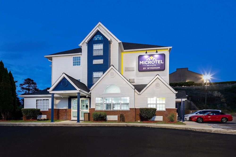 Microtel Inn & Suites by Wyndham Norcross 44/50