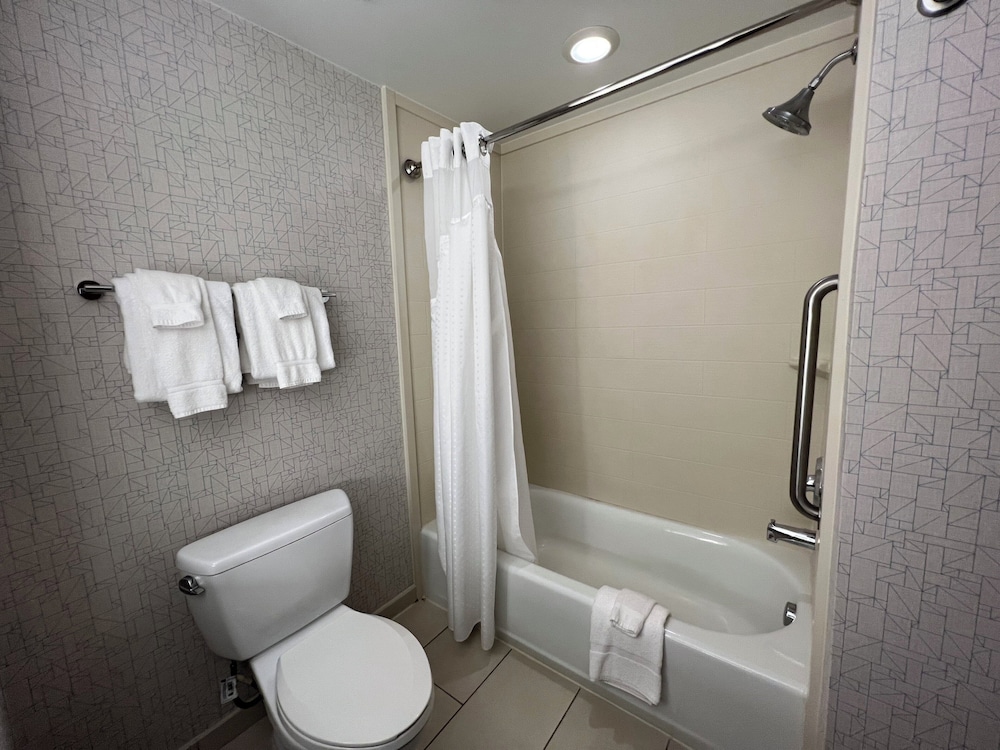 Holiday Inn Express Columbia East Elkridge 63/63