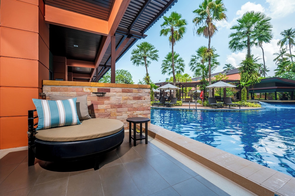 Courtyard by Marriot Phuket Patong Beach 35/65