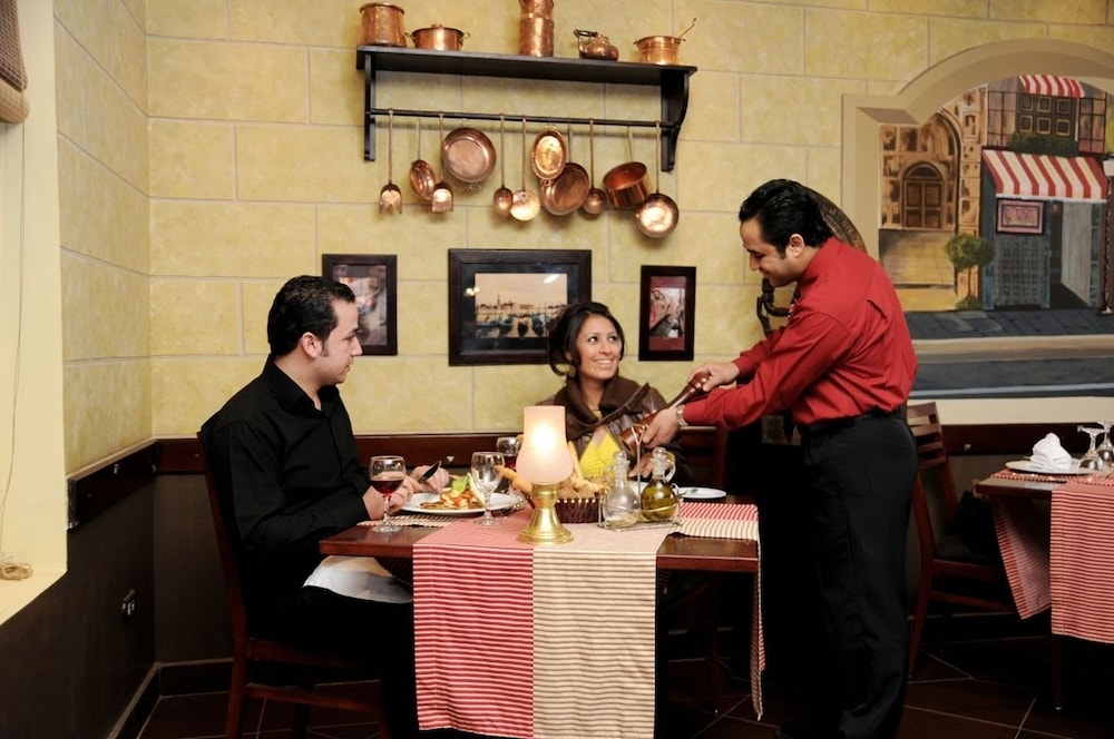 AraCan Grand Pyramids Hotel 28/48