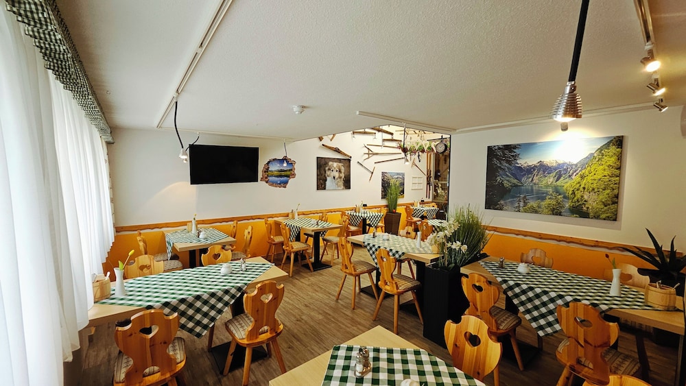 Hotel And Restaurant Edel Weiss Bremen 52/71