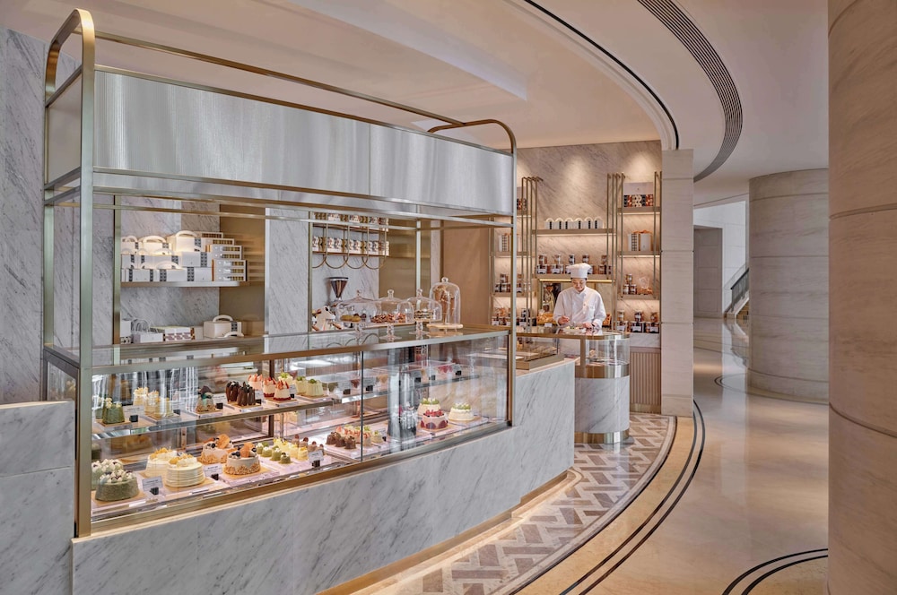 Grand Hyatt Beijing Hotel 60/71