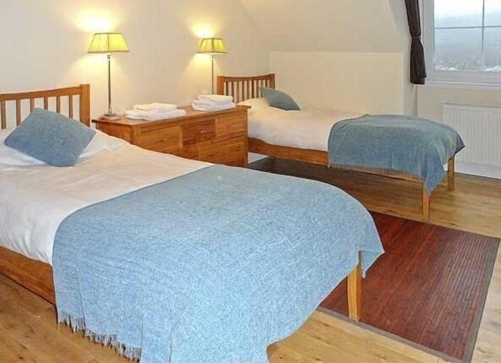 1 Loch Ness Hostel 15/45