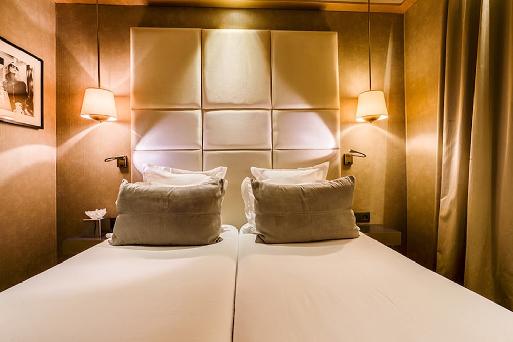 Armoni Hotel Formely Cheverny 22/25