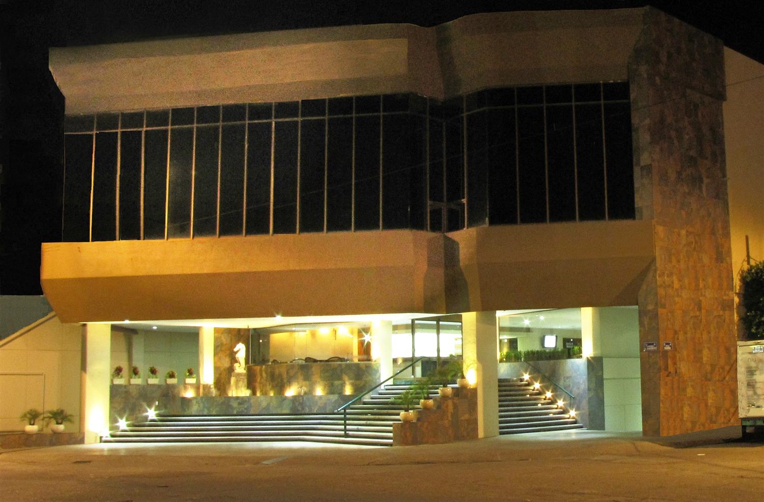 Best Western Plus Plaza Florida & Tower 6/55