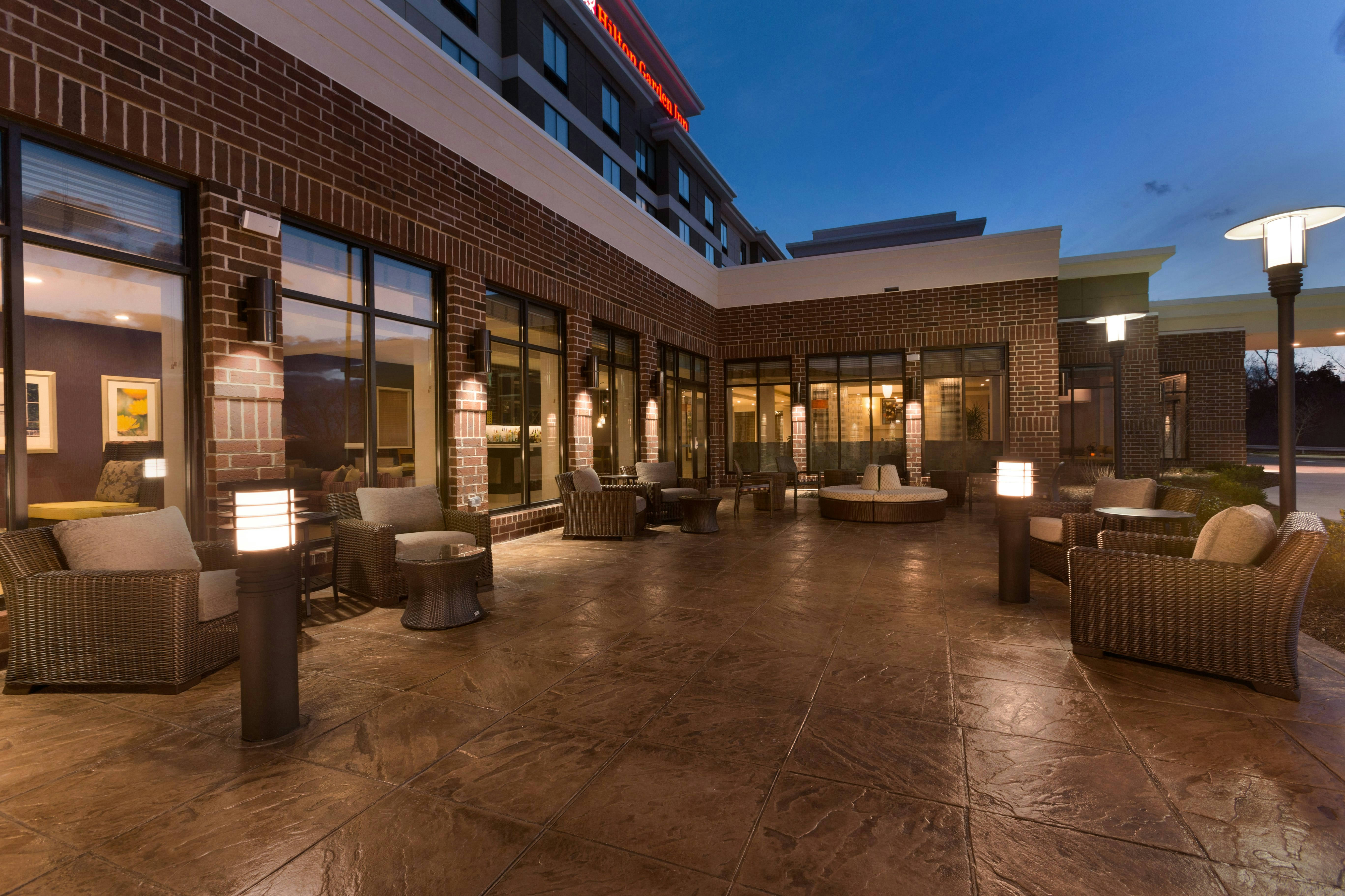 Hilton Garden Inn Pittsburgh Airport South - Robinson Mall 48/48