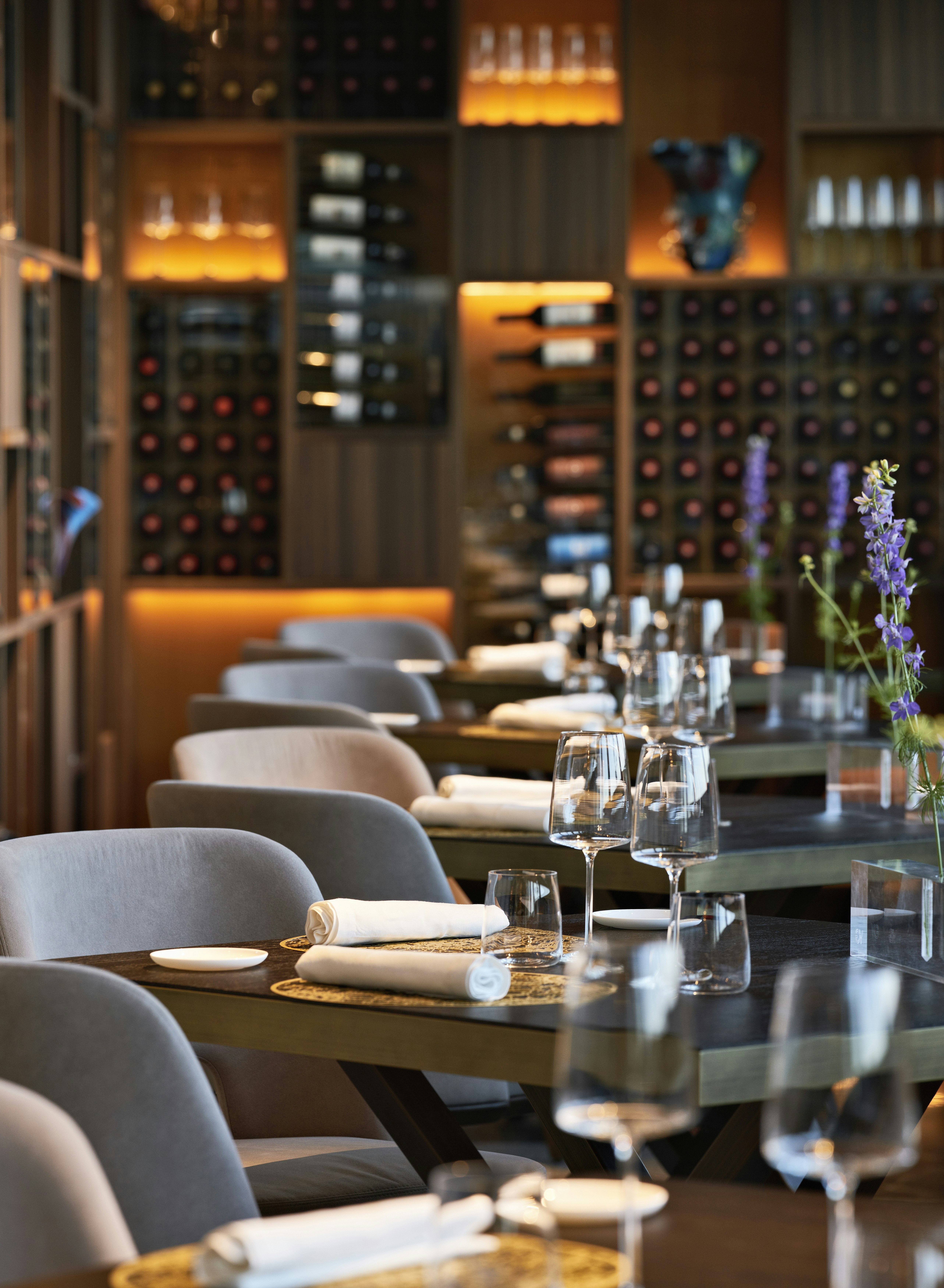 De Bonart Naples, Curio Collection by Hilton 40/50
