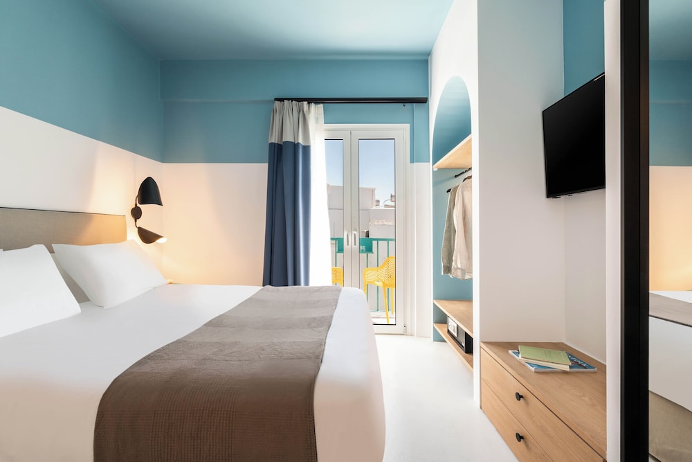Play Paros, a member of Brown Hotels 29/62