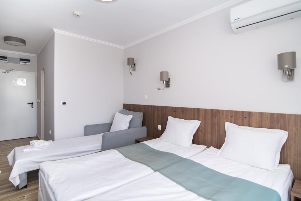 Hotel Cinema 15/52