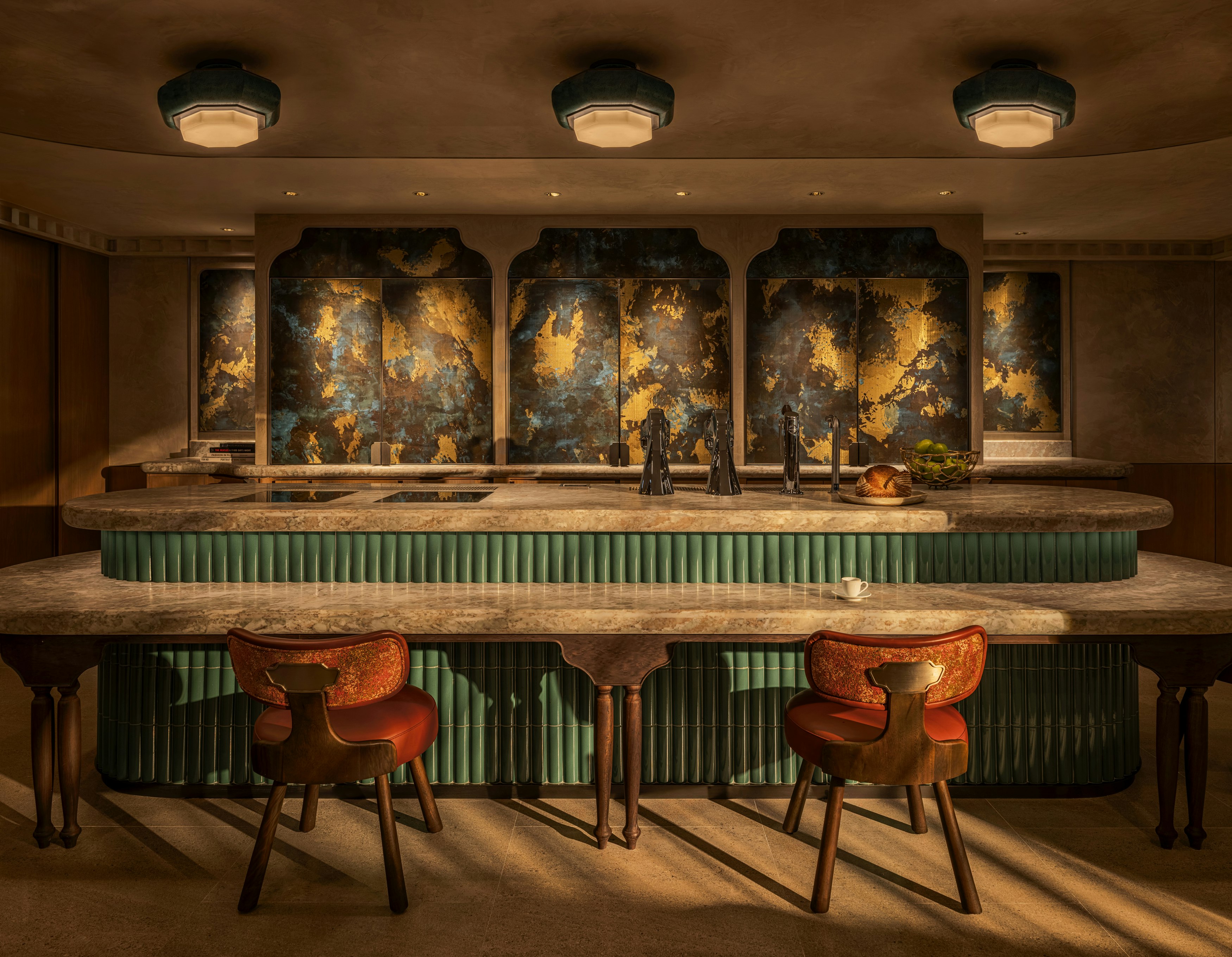 Mandarin Oriental The Landmark, Hong Kong 57/75
