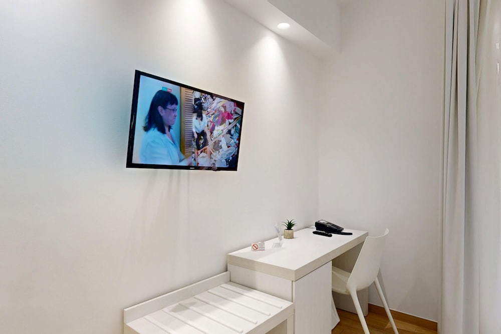 Perla Gaia Hotel 43/49