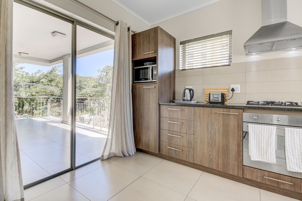 Mayfair Luxury Apartments 8/50