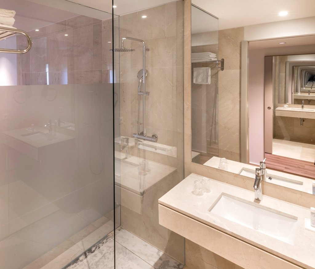 Oporto Airport Business Hotel 56/60