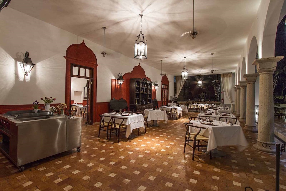Hacienda Santa Cruz 52/68