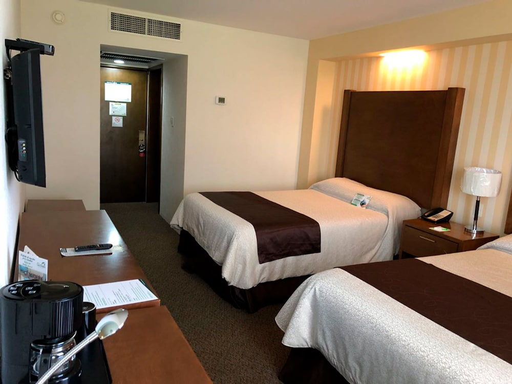 Hotel Las Trojes 11/58