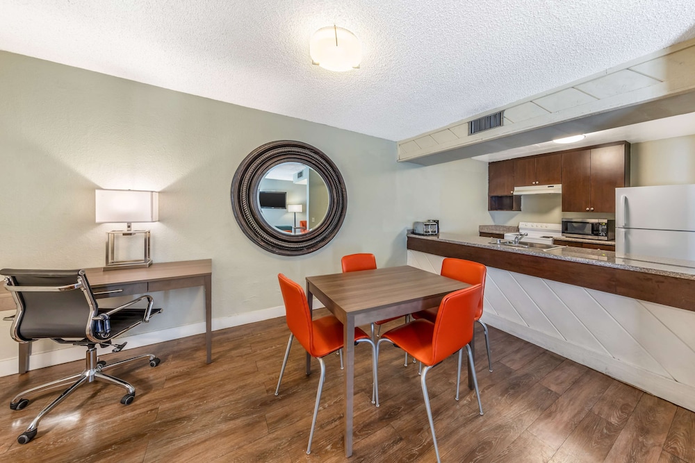 Best Western Inn At Palm Springs 34/47