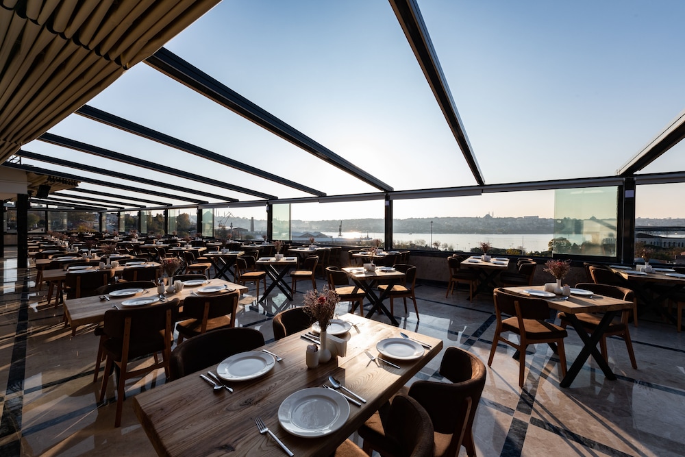 Bvs Bosphorus Hotel Pera 53/64