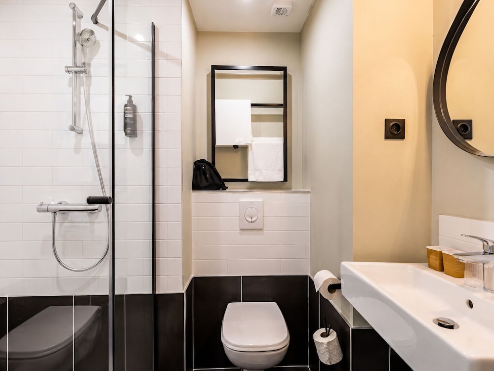 ibis Styles Saint Germain en Laye 24/25