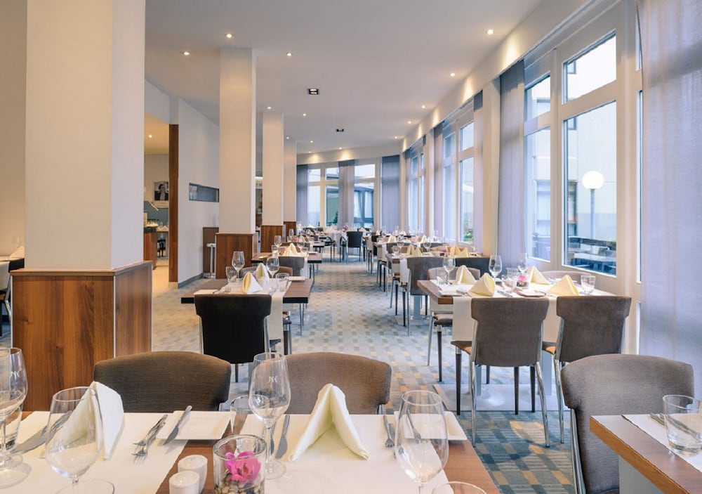 Vienna House Easy by Wyndham Frankfurt Airport 46/60