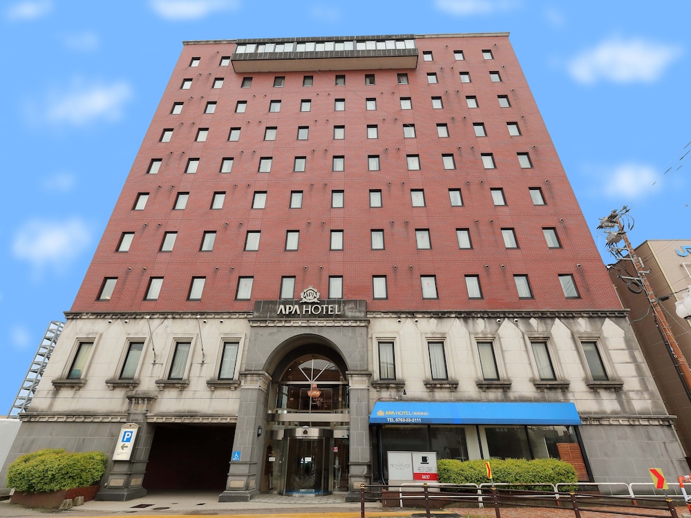 Apa Hotel Tonami-Ekimae 6/64