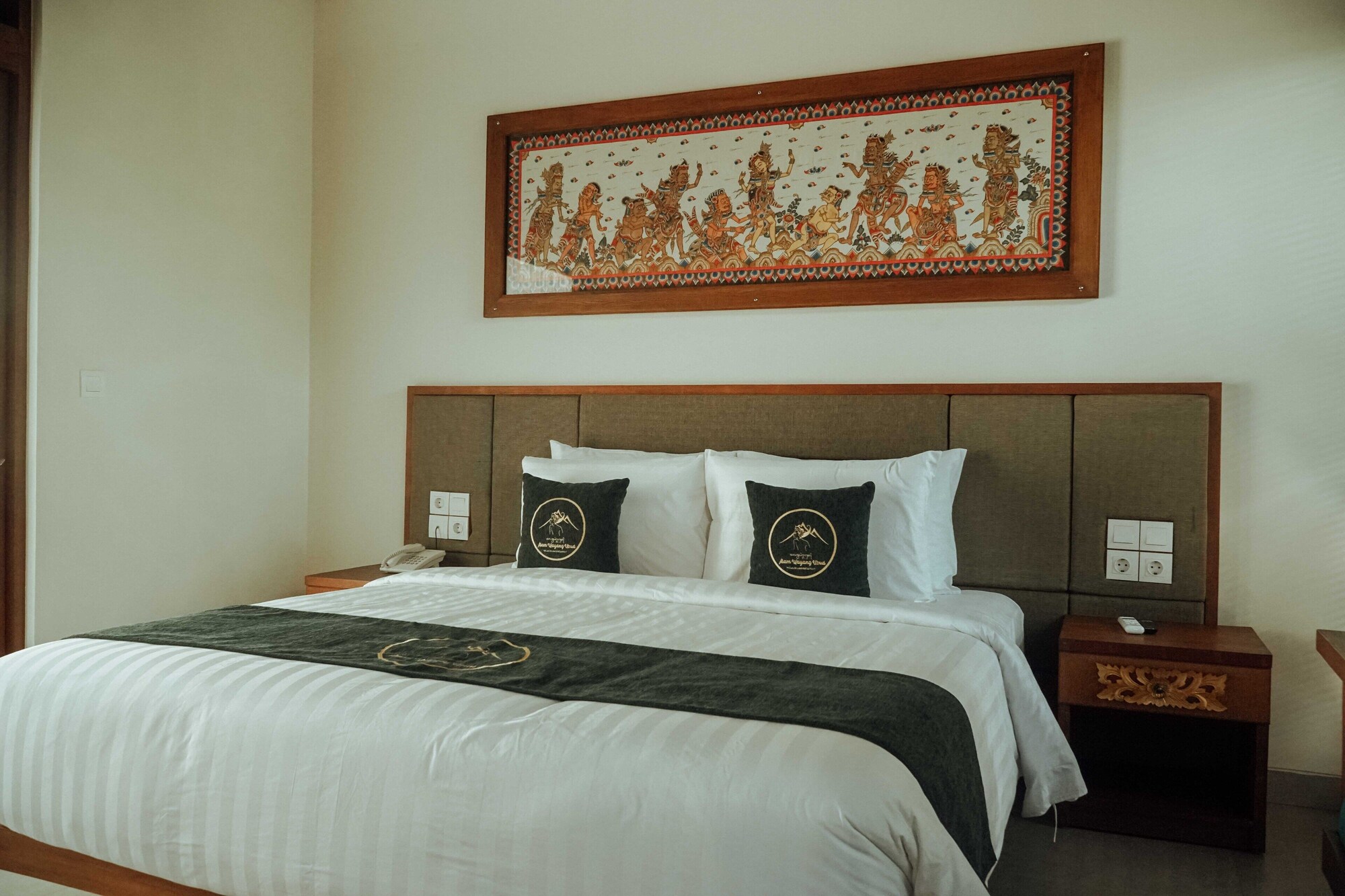 Superior, King Bed