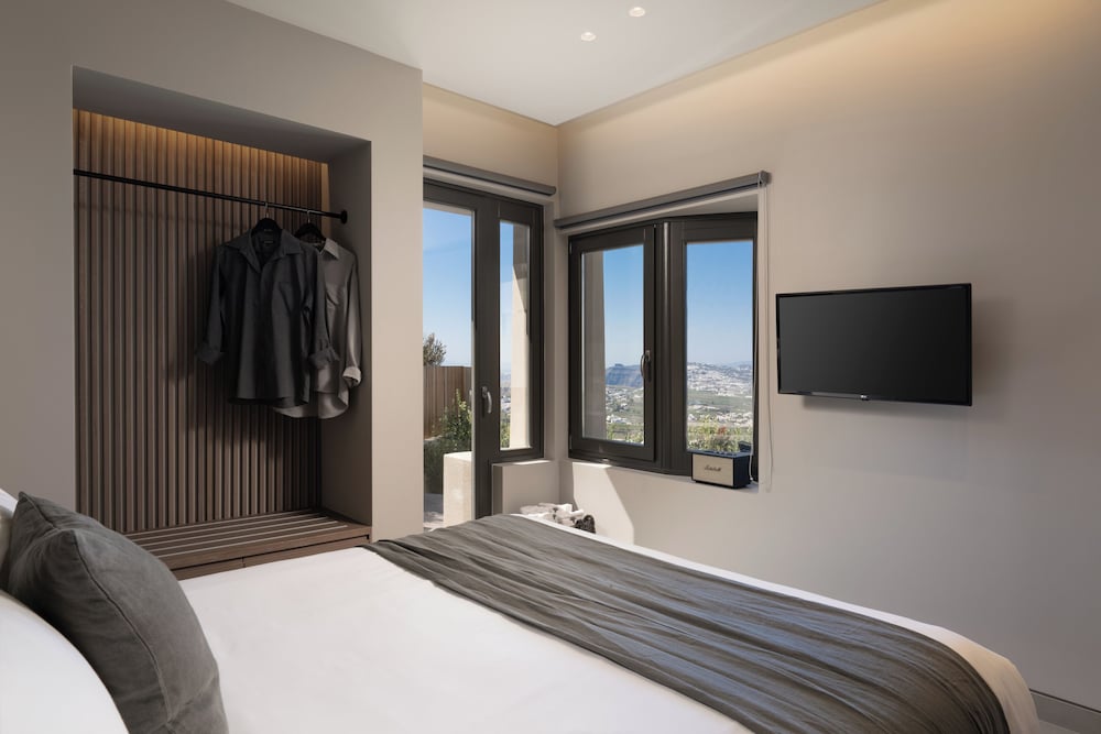 Apikia Santorini Suites - Adults Only 28/85