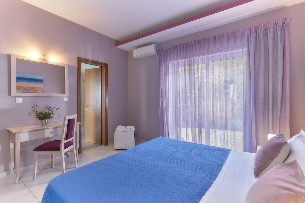 Nymphes Luxury Apartments 22/67