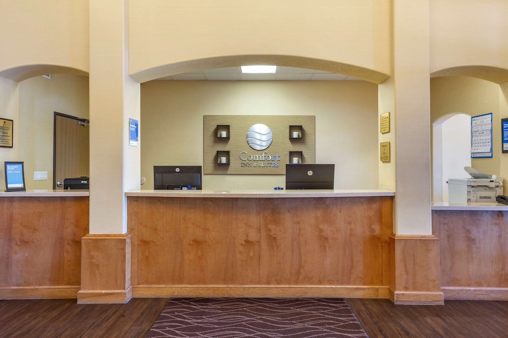 Comfort Inn & Suites Socorro, NM 9/38