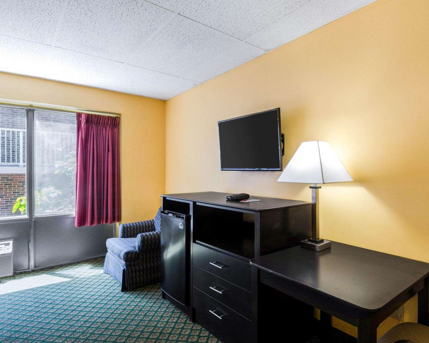Framingham Inn 35/44