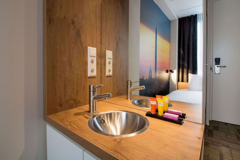 CITIEZ HOTEL AMSTERDAM 43/63