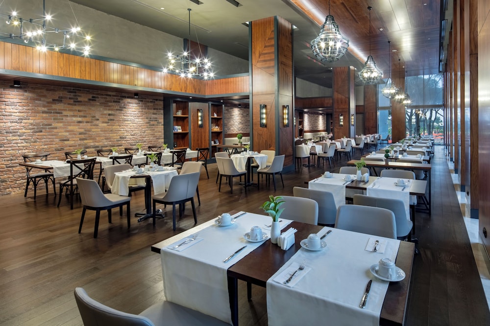 Trendy Lara Hotel 50/67