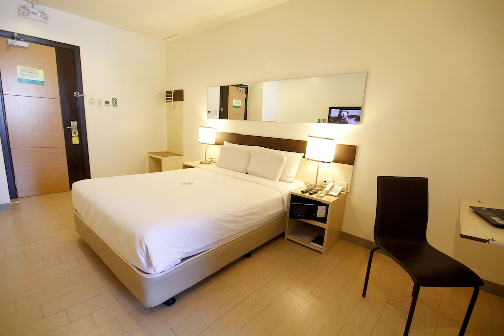 Go Hotels Otis Manila 18/49