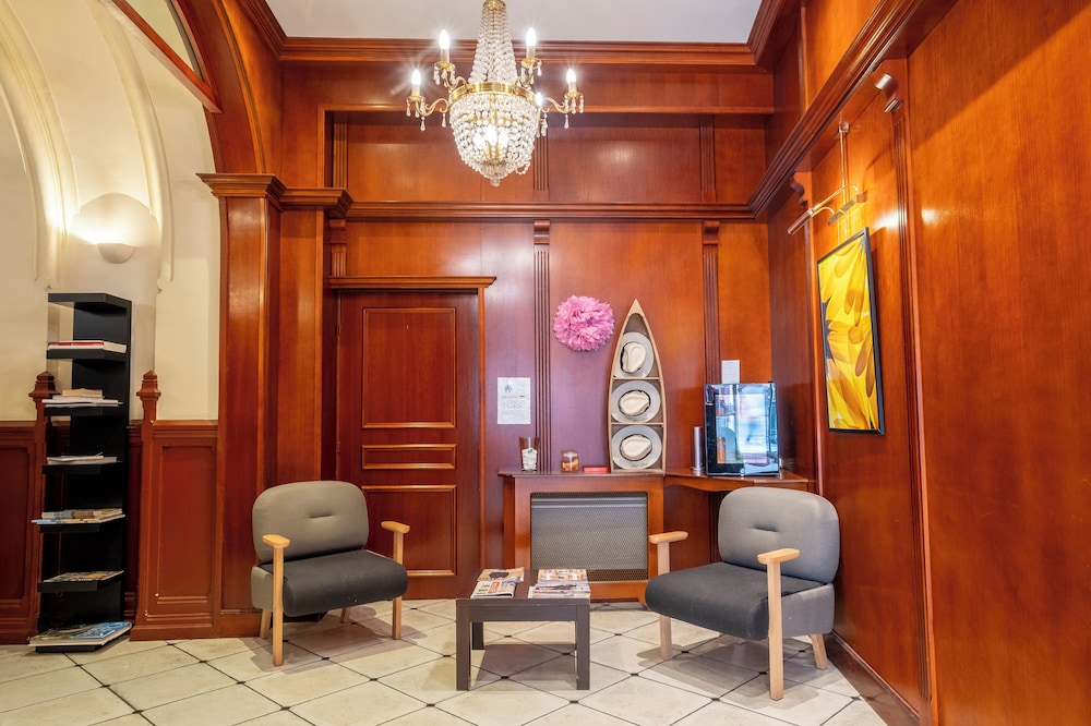 lobby