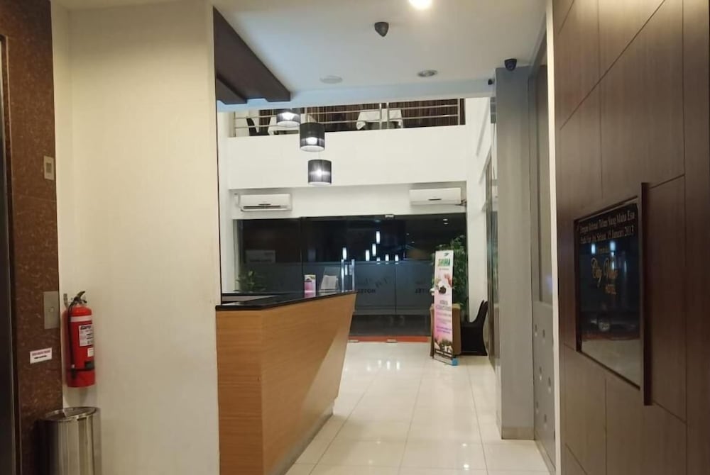 Ayla City Hotel 4/57