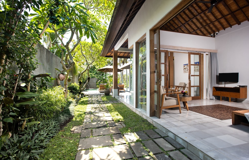 Villa Kayu Lama 43/50