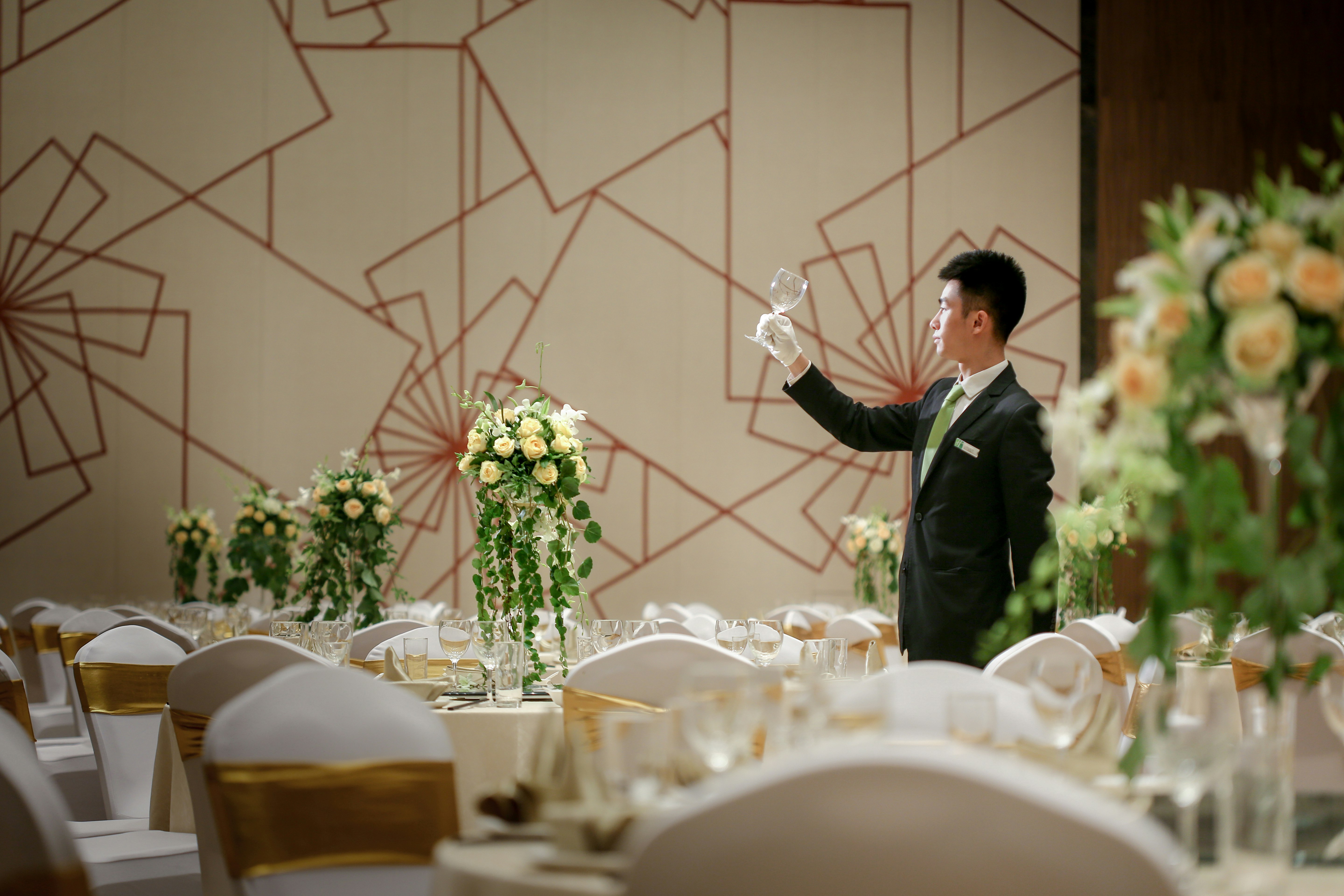 HOLIDAY INN CHENGDU QINHUANG 12/100