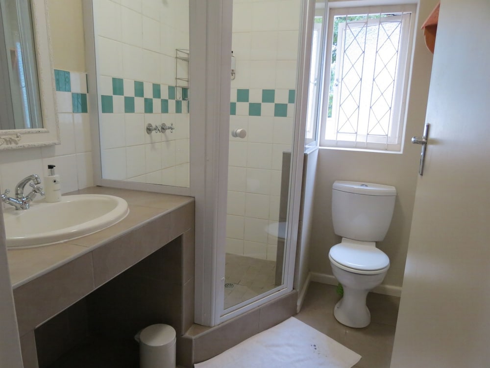 AppleBee Guest Cottages 45/50