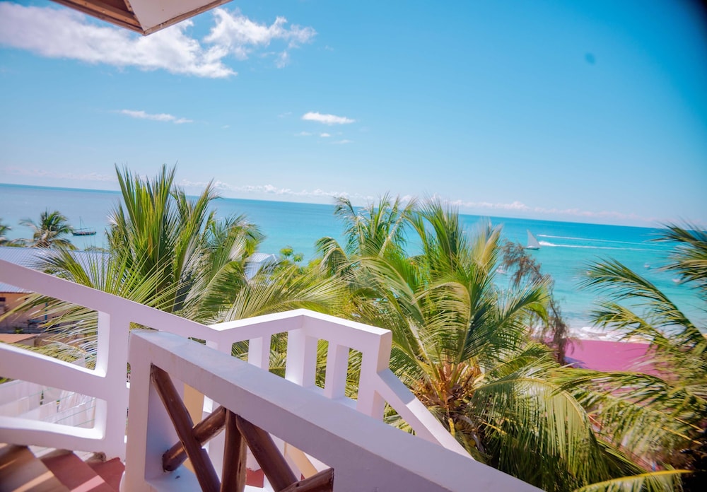 Baraka Beach Bungalows 29/34