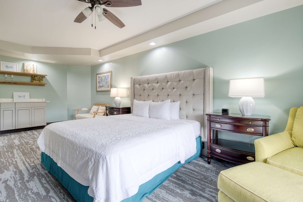Hampton Inn And Suites Wilmington-Wrightsville Beach 19/74